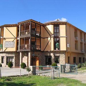 Hotel Valle Del Jerte Los Arenales